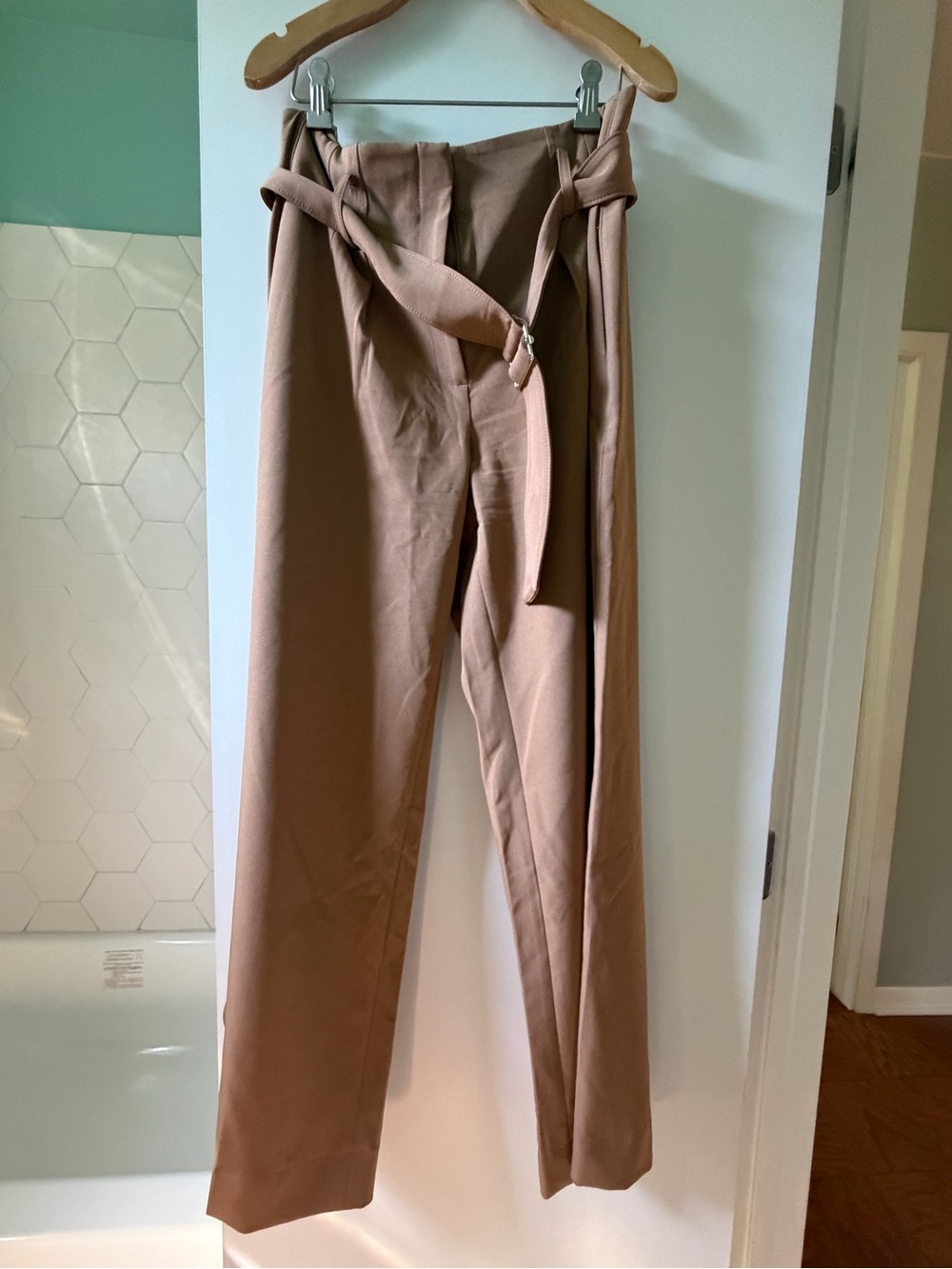 High-Waist Paperbag Belted Trousers - light chocolate brown